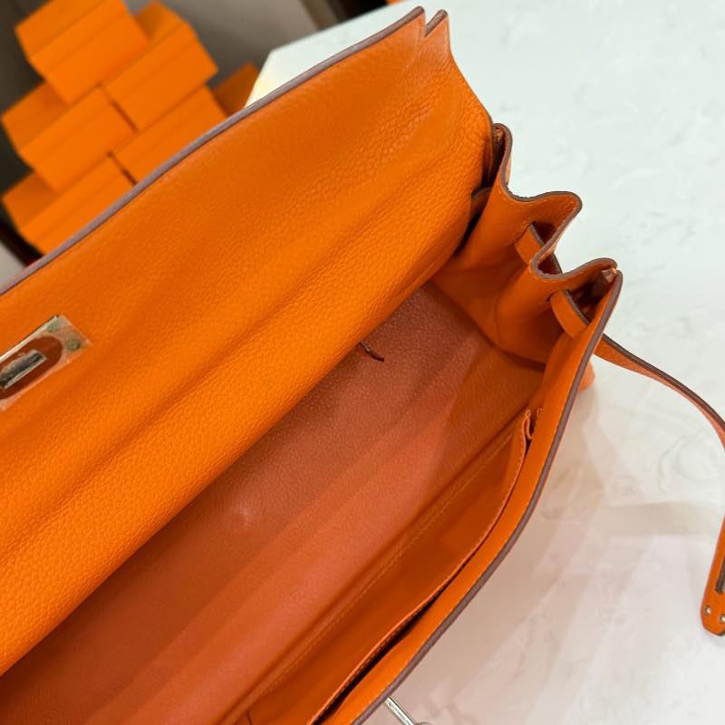 Kelly Shoulder 42 Orange