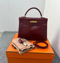 Kelly 32 Rouge
