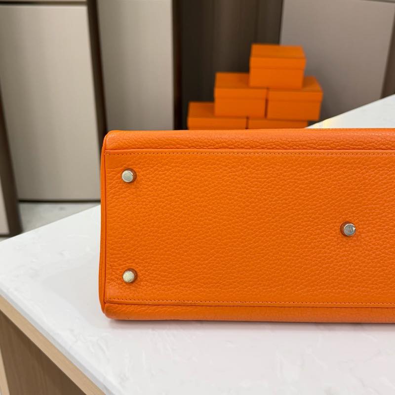 Kelly Shoulder 42 Orange