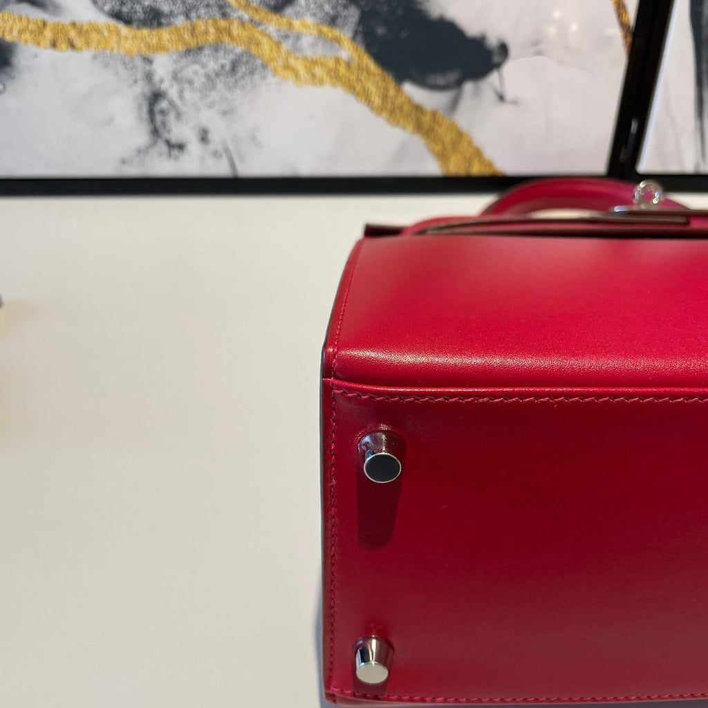 Kelly 28 Rouge Casaque