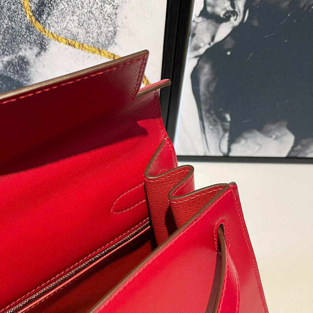 Kelly 28 Rouge Casaque