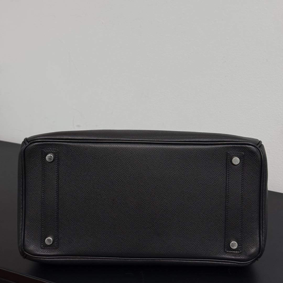 HAC 32 Black