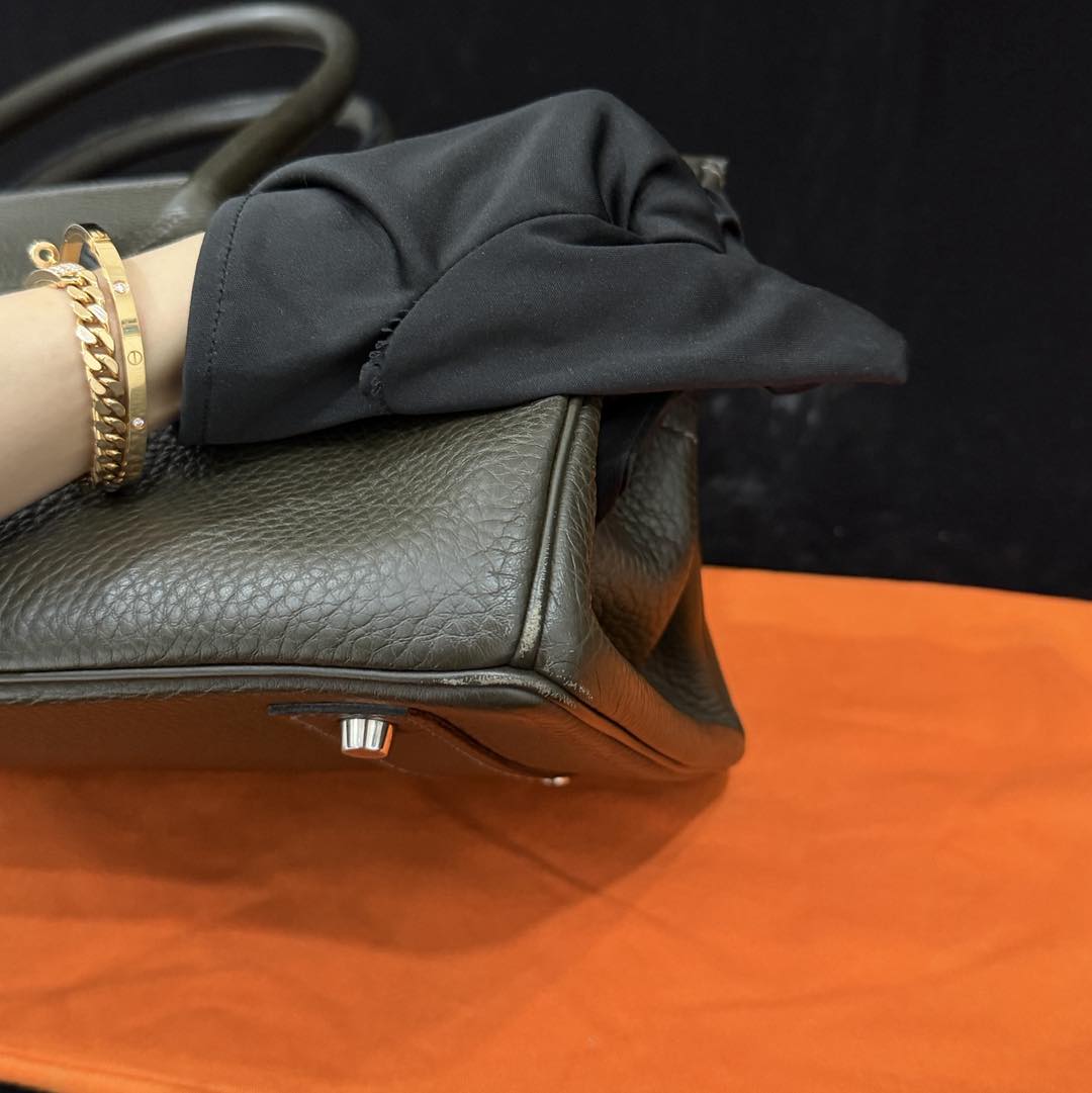 Kelly Shoulder JPG 42 Vert Olive