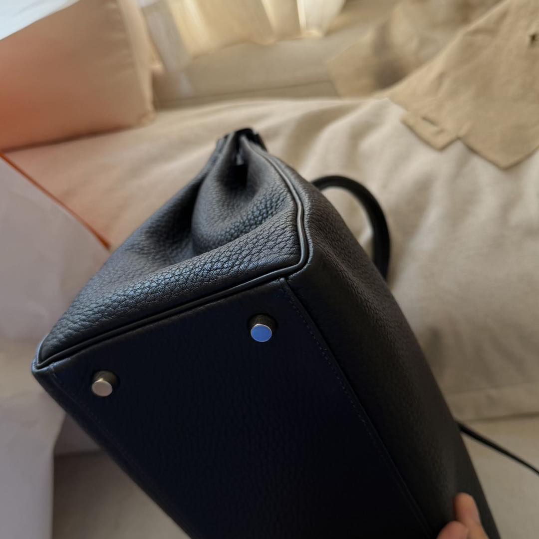 Kelly 35 Black