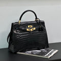 Kelly 32 Black