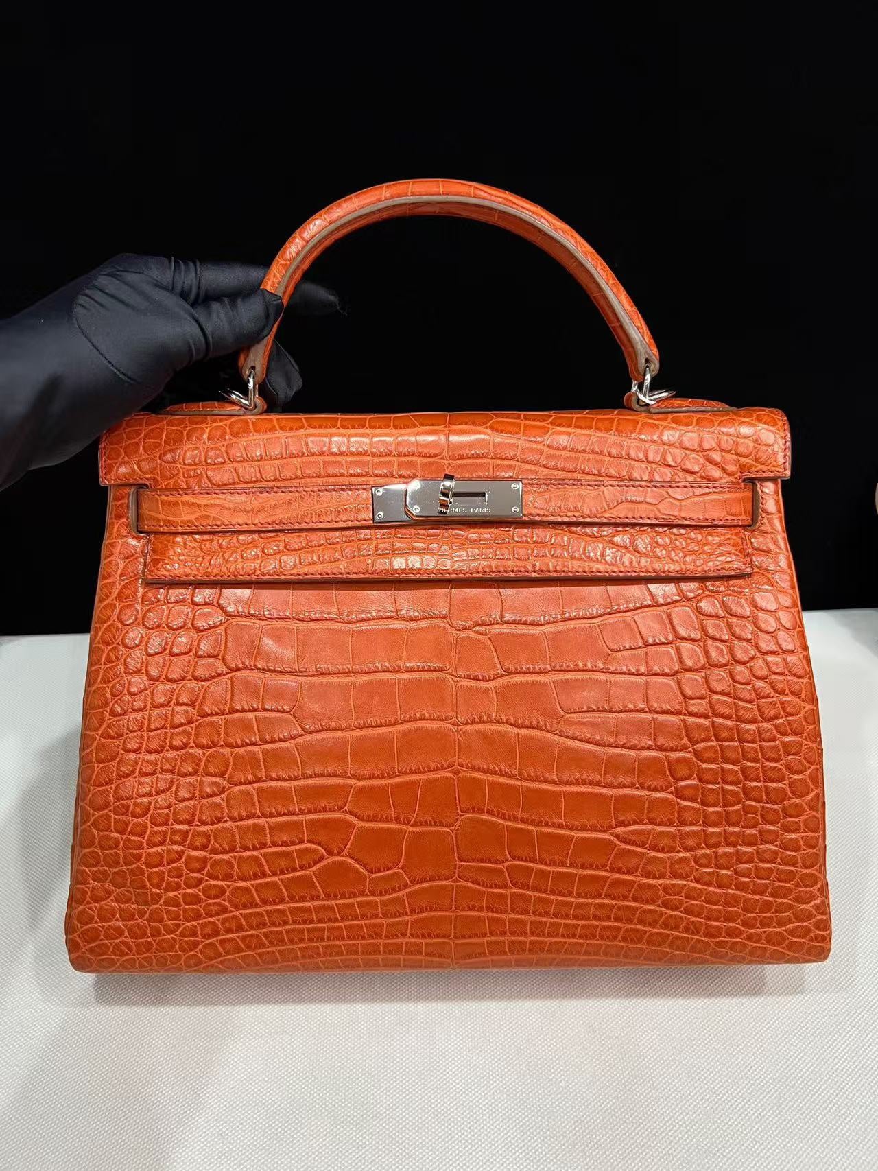 Kelly 32 Orange