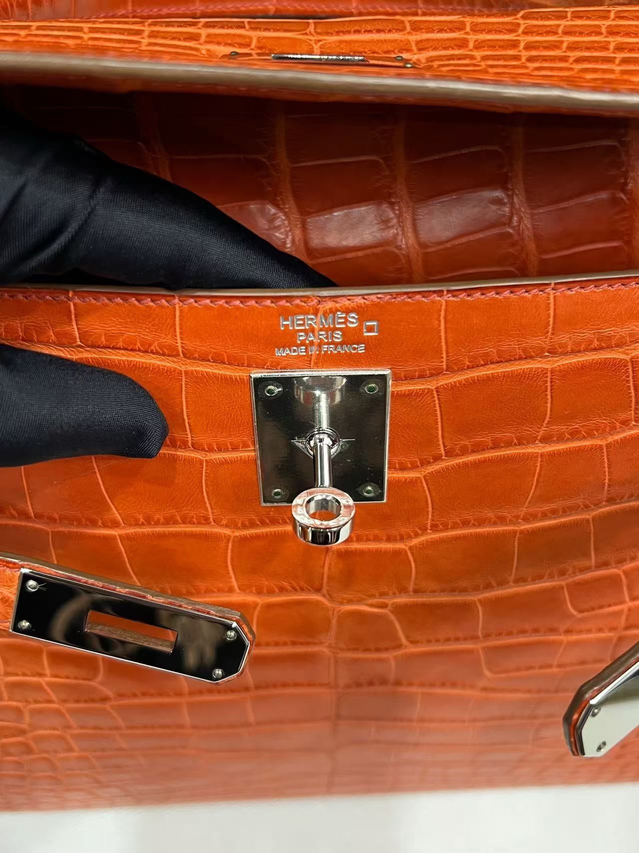 Kelly 32 Orange